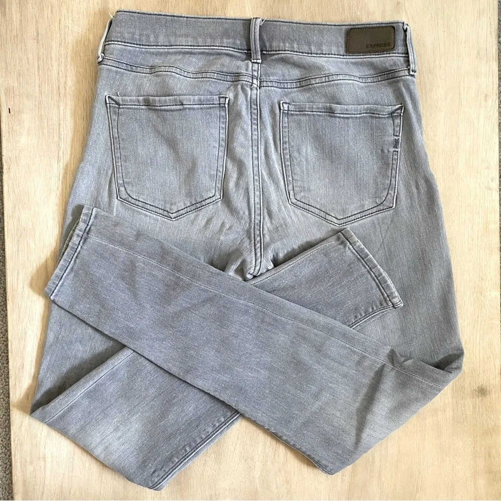 EXPRESS Mid Rise Skinny Jeans - Picture 9 of 15